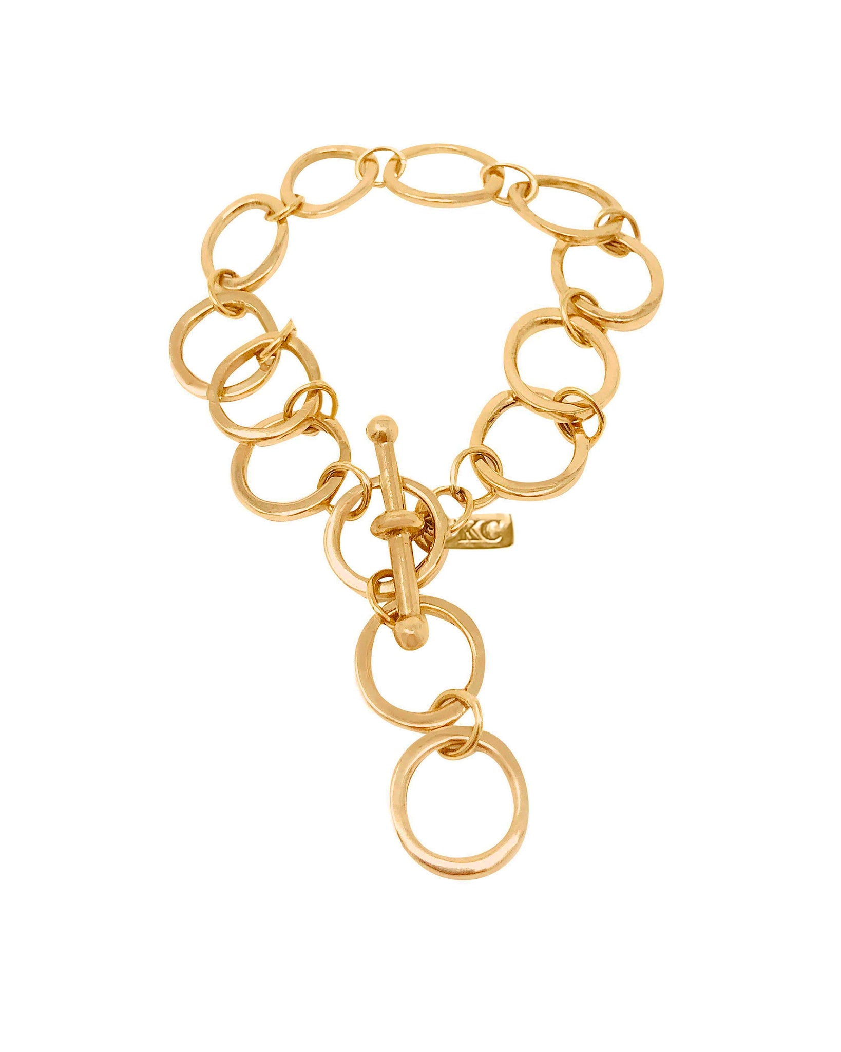 TOGGLE II CHAIN BRACELET WITH CLAM CHARM – Kendall Conrad